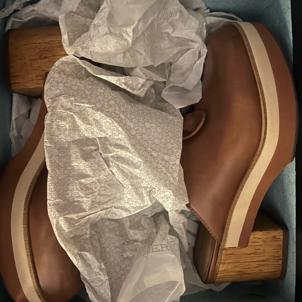 Bernardo clogs, size 7.5. - Picture 5 of 5